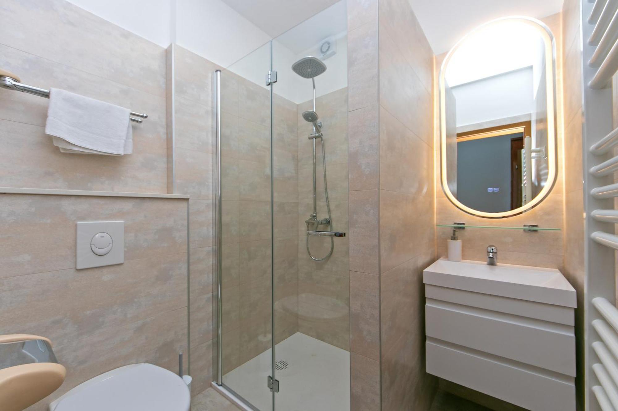 Adria Brela Apartments Bagian luar foto